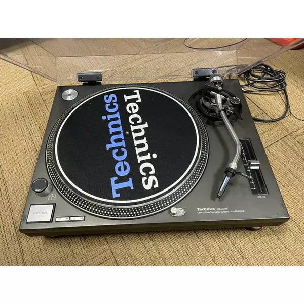 Turntables - Technics SL1200 Mk2